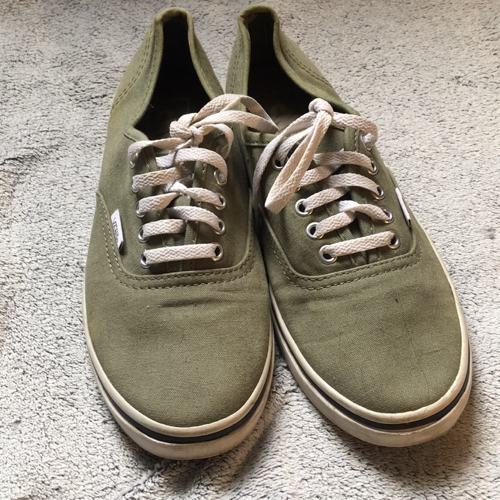Olive green Vans men 6.5 women’s 8